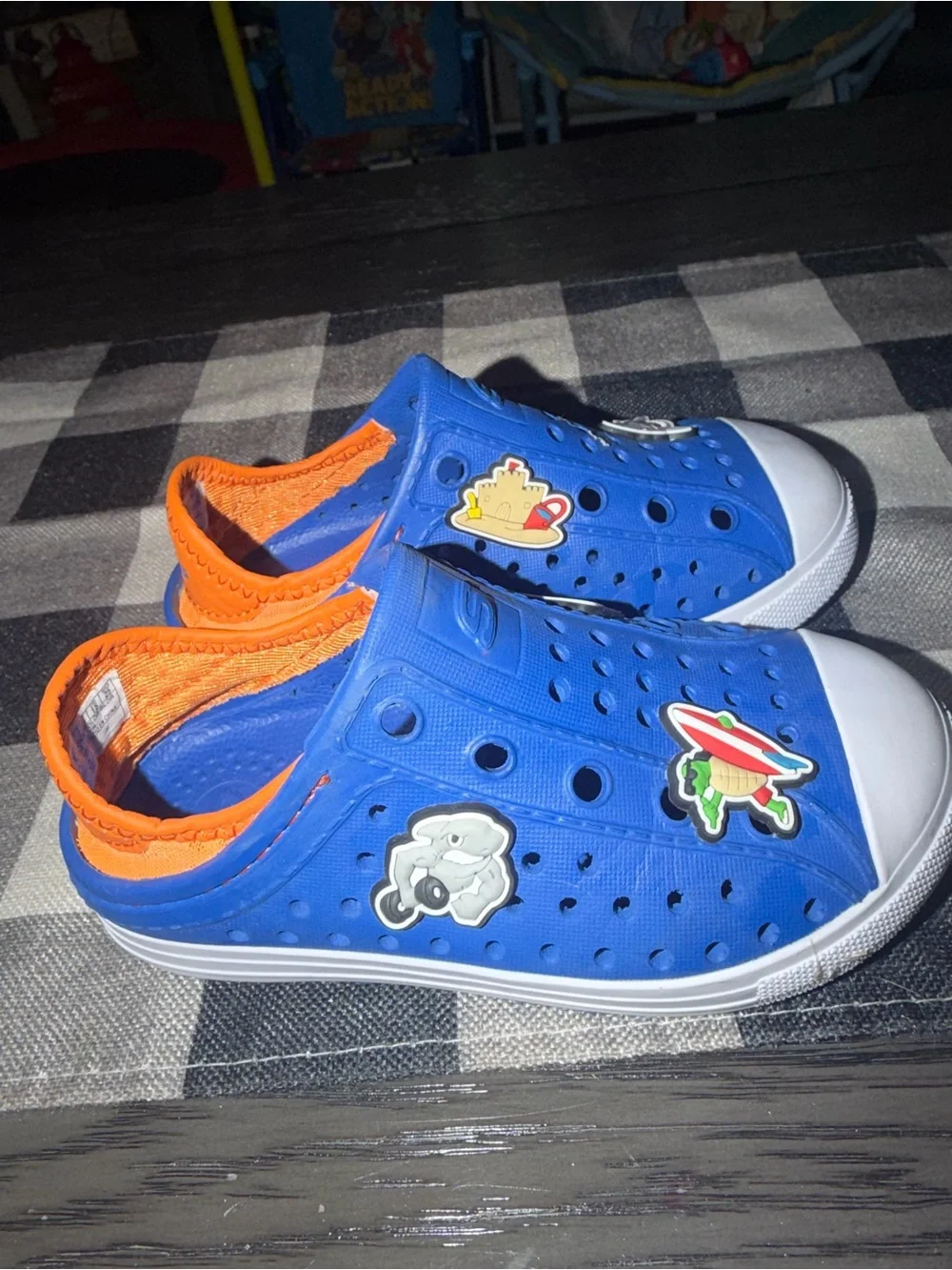 Sketchers Boys Toddler Water Shoes size 9 VGC